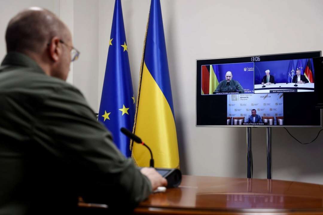 Денис Шмигаль во время разговора с министром финансов Германии