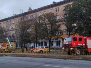 В результате ракетного удара по Запорожью погиб человек / Фото: Тelegram Ракетный удар по Запорожью: есть жертвы, из-под завалов еще достают людей