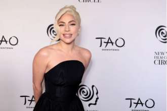 Леді Гага станцювала танець Вендзей Аддамс із серіалу від "Netflix"/Фото: Gettyimages Леді Гага взяла участь в тренді з вірусним танцем Венздей Аддамс