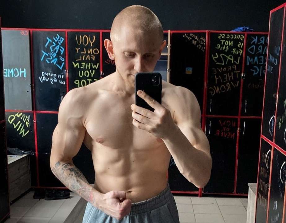 Полтавський "Рембо" продовжує  знімати провокаційні ролики з військовими/Фото: Instagram