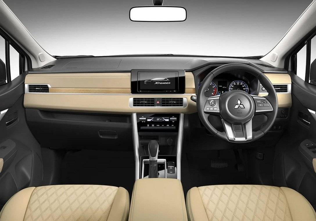 Mitsubishi показала перші фото оновленого мінівену Xpander/Фото: Mitsubishi Mitsubishi