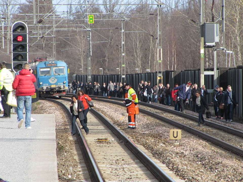 Фото с https://commons.wikimedia.org/ Людям, покинувшим ВОТ, на период оформления документов окажут комплексную поддержку