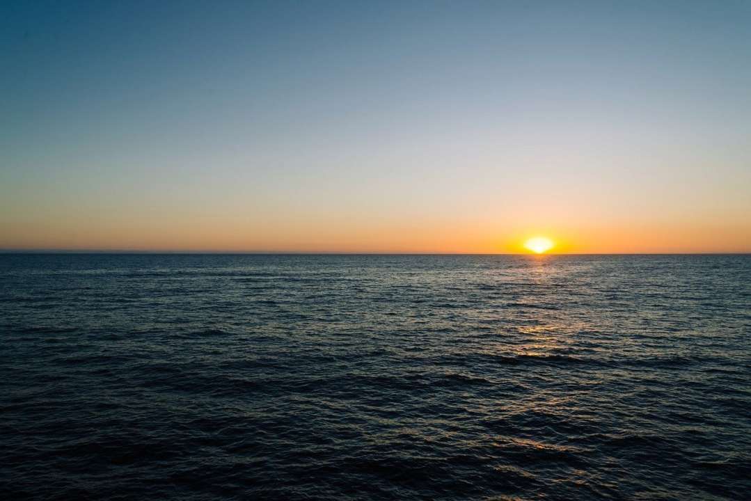 Фото: Pixabay/Автор — joneybrain У Тихому океані сміття врятувало моряка від смерті