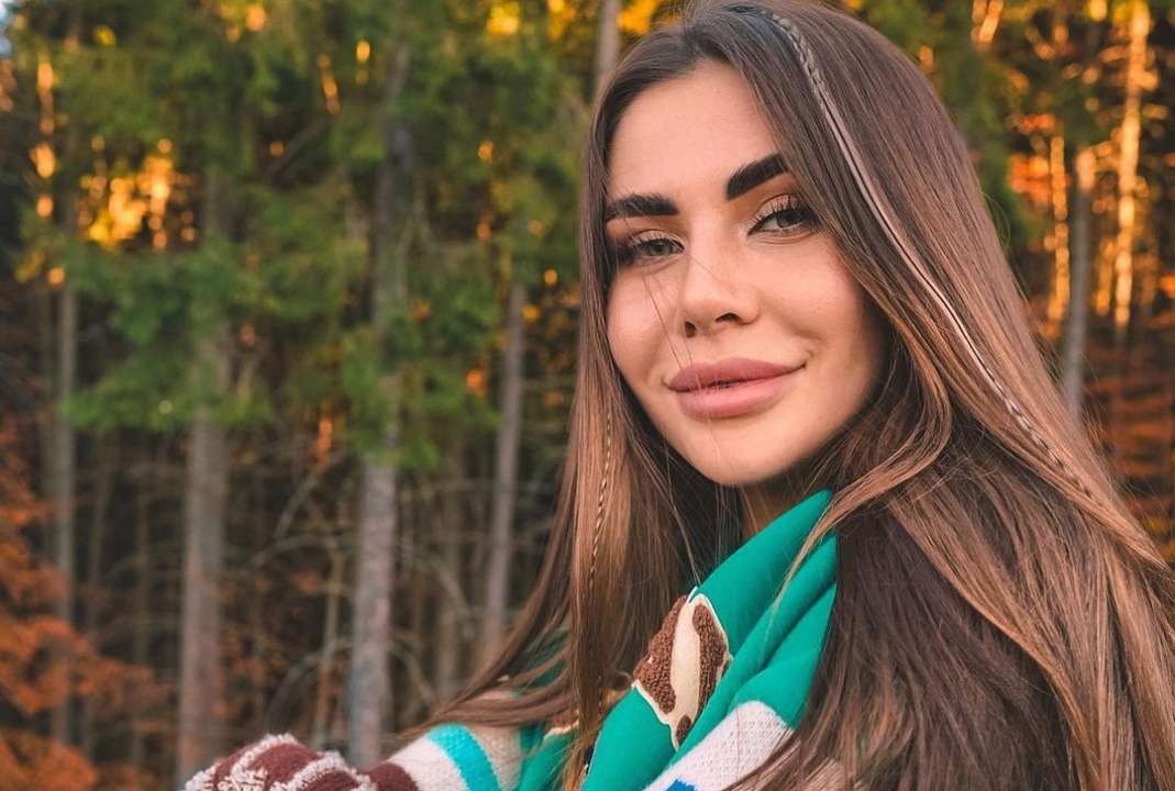 Українська блогерка розповіла, скільки заробляє/Фото: Іnstagram/Sofia Stuzhuk Шалені суми: блогерка Софія Стужук розповіла, скільки заробляє за місяць