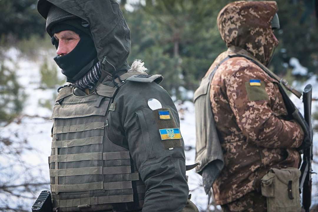 Вибухотехніки Нацполіції провели знешкодження нерозірваних російських боєприпасів/Фото: МВС України Вибухотехніки Нацполіції знешкодила понад 350 нерозірваних російських боєприпасів. Відео