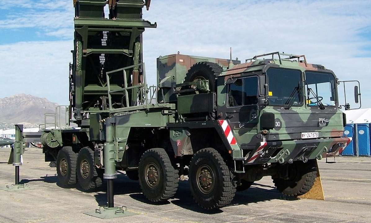 У Міноборони Іспанії розповіли, що передадуть Україні найближчими місяцями. Фото: Wikipedia іспанія передасть україні Leopard Patriot