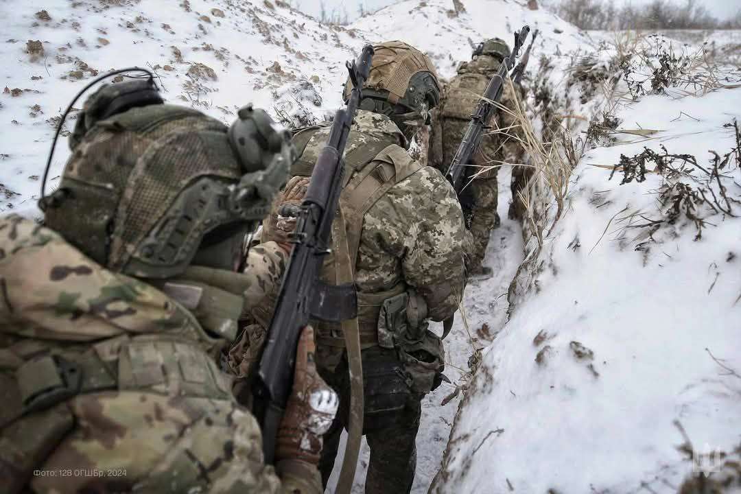 Еще 1730 россиян ликвидировали защитники Украины: потери рф на 5 января Еще 1730 россиян ликвидировали защитники Украины: потери рф на 5 января