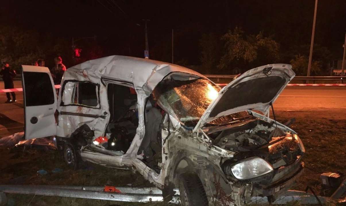 Во Львовской области произошло ДТП с участием военного автомобиля: среди погибших – 7-летний ребенок