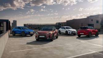 Lexus представила "богатого" брата Yaris Cross - компактный кроссовер LBX/Фото: Lexus Lexus LBX