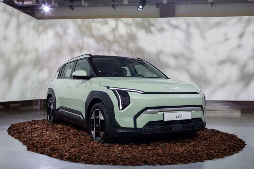 Kia представила недорогой электрокроссовер EV3/Фото: Kia Kia EV3
