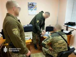 На Донеччині судитимуть посадовців військової частини, які незаконно видавали "бойові"/Фото: ДБР На Донеччині судитимуть посадовців військової частини, які незаконно видавали "бойові"/Фото: ДБР