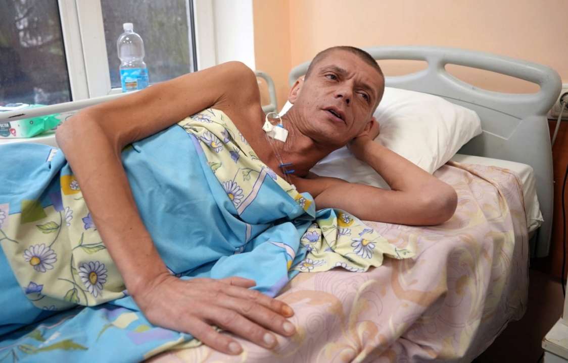 В Харькове провели операцию для военного, который 864 часа провел с турникетом на ноге