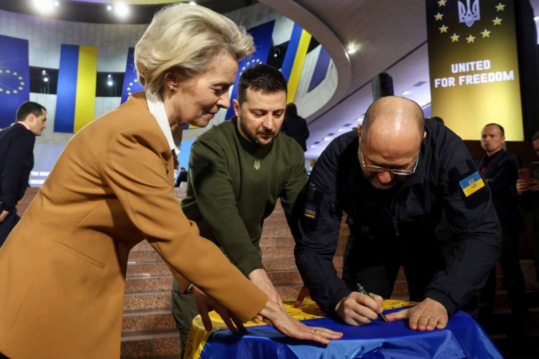 Историческое решение: Еврокомиссия рекомендовала начать переговоры о членстве с Украиной