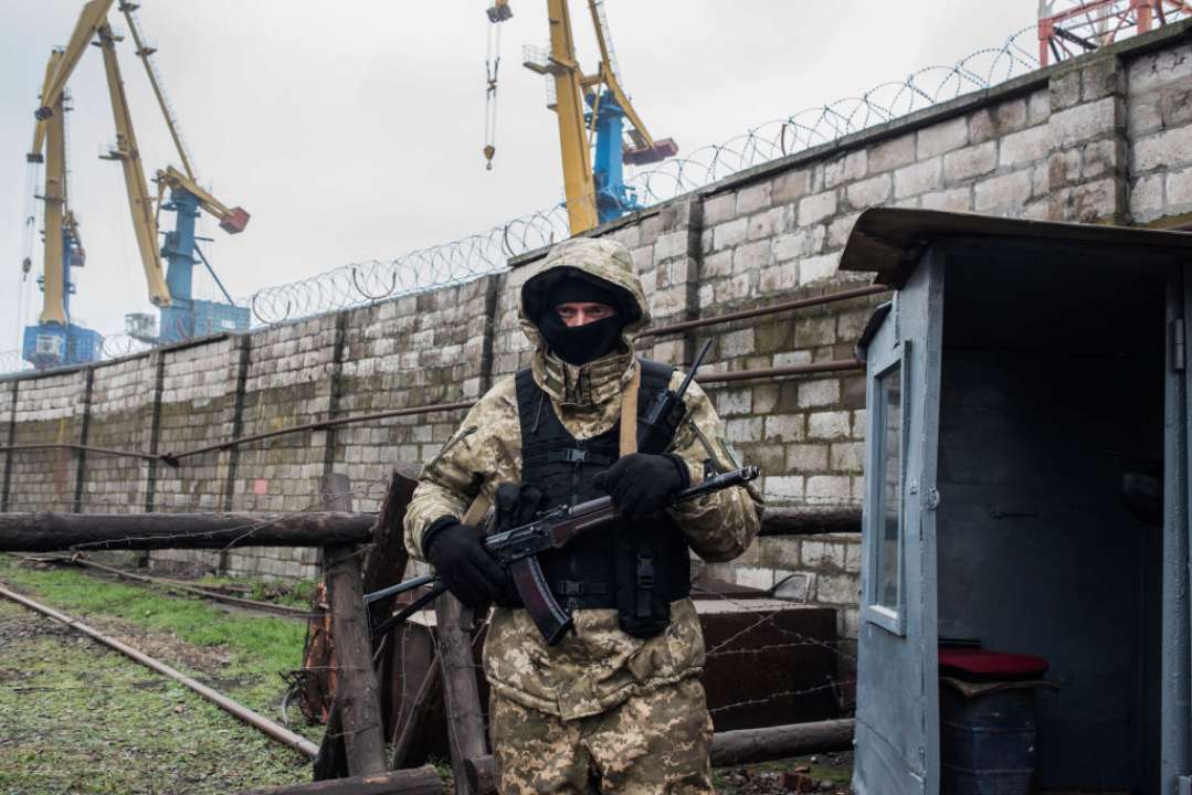 Рашисты расстреляли зеленый коридор с "Азовстали"/Фото: Getty Images Рашисты расстреляли зеленый коридор с "Азовстали"/Фото: Getty Images
