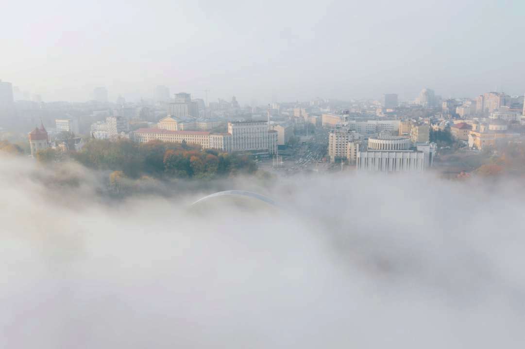 Киевлян предупредили об ухудшении качества воздуха в городе / Фото: Freepik