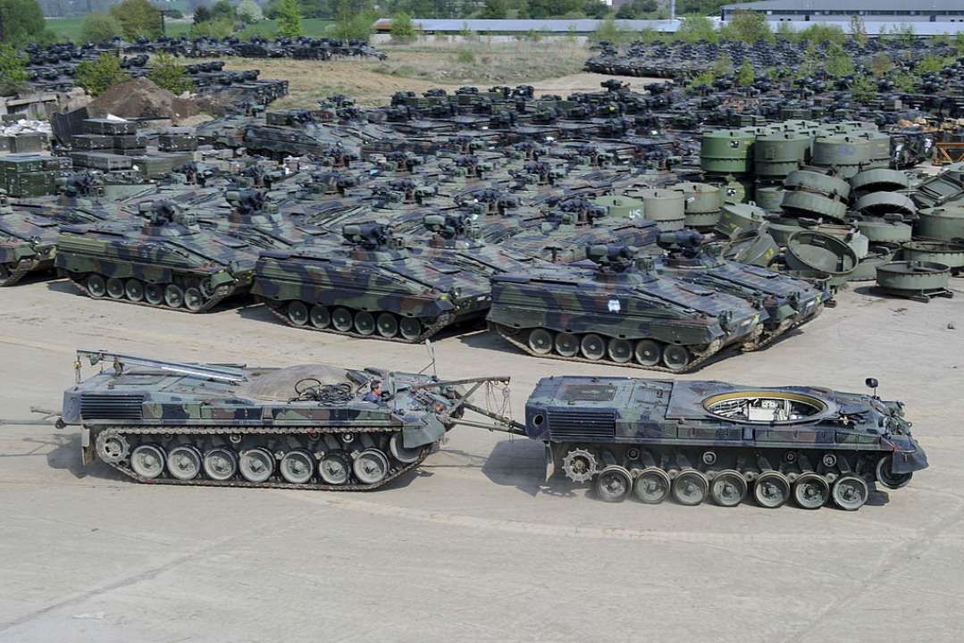 У світі різко зросли військові видатки/Фото: Getty Images У світі різко зросли військові видатки/Фото: Getty Images
