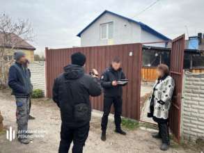 В Днепропетровской области командир воинской части эксплуатировал подчиненных/Фото: ГБР В Днепропетровской области командир воинской части эксплуатировал подчиненных/Фото: ГБР