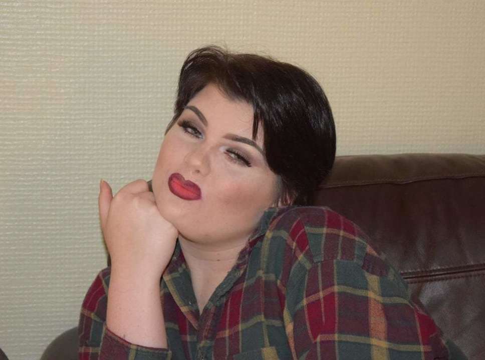 Краса - страшна сила: 10 прикладів невдалого макіяжу