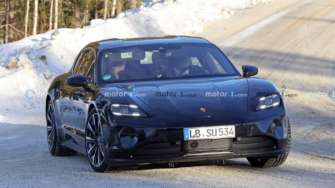 Фото: motor1 Появились шпионские фото нового Porsche Taycan в трех комплектациях