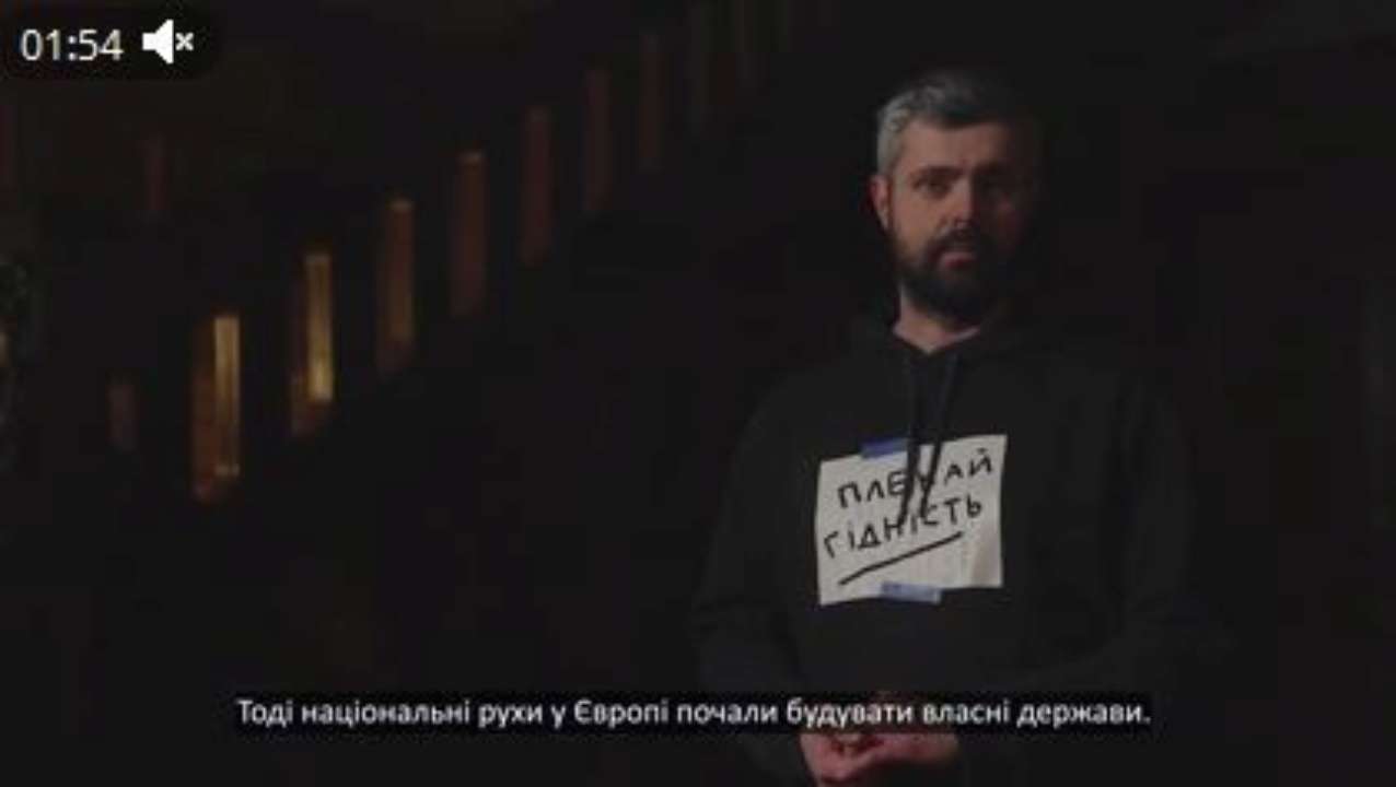 В первом ролике – о том, почему на самом деле российско-украинская война началась не в 2022, и даже не в 2014 году
