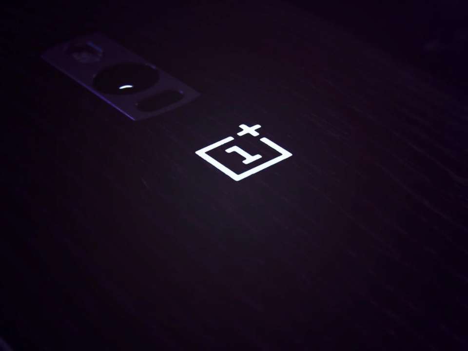 Наступний смартфон OnePlus отримає величезний акумулятор, але при цьому буде надзвичайно тонким