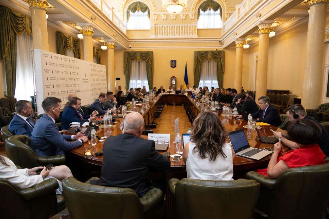 Нацбанк и Минфин Украины осудили намерения МВФ посетить рф с миссией