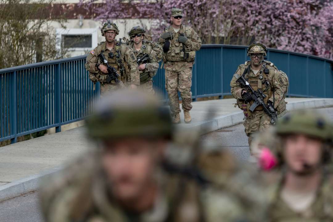Военные