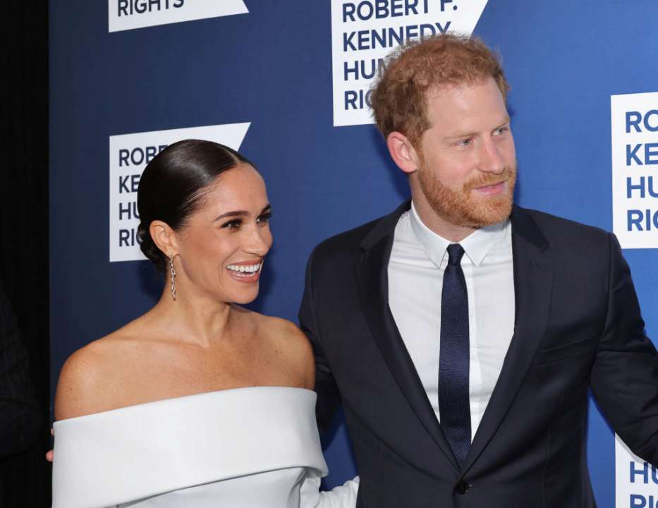 Дом, в котором снимали фильм о герцогах Сассекских, выставили на продажу/Фото: Gettyimages В Сети появились снимки поместья, в котором шли съемки фильма "Гарри и Меган"