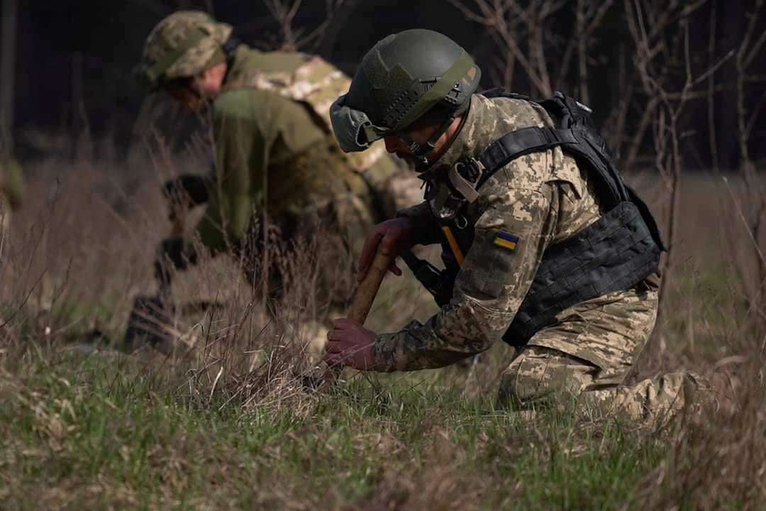 Французский телеканал обнародовал скандальный репортаж о войне в Украине / Фото: Генштаб Французский телеканал выпустил скандальный репортаж с фронта: МИД уже отреагировало