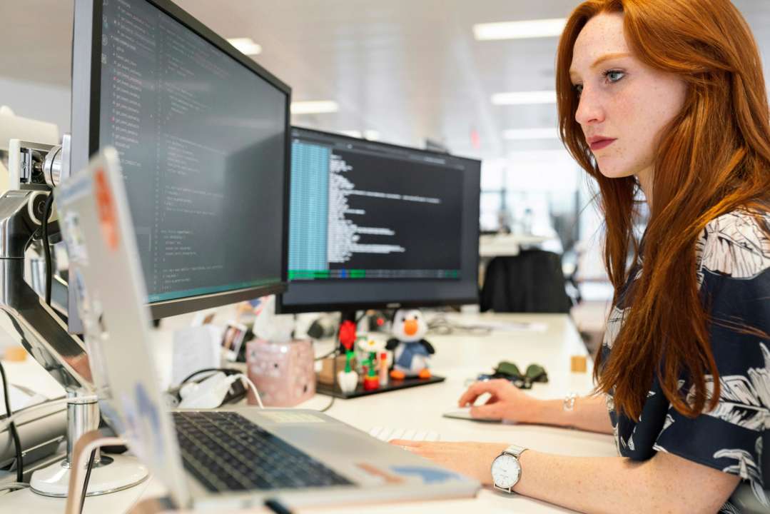 Фото з pexels.com Триває обговорення нової методики оцінювання ефективності для наукових установ та університетів