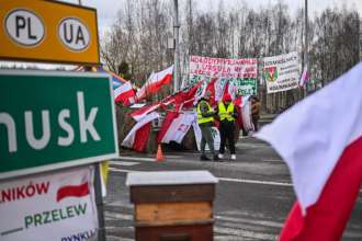 Поляки відновили блокування кордону/Фото: Getty Images "Розпочинається другий акт вистави" – Гетманцев про нові блокування кордону польськими "фермерами"