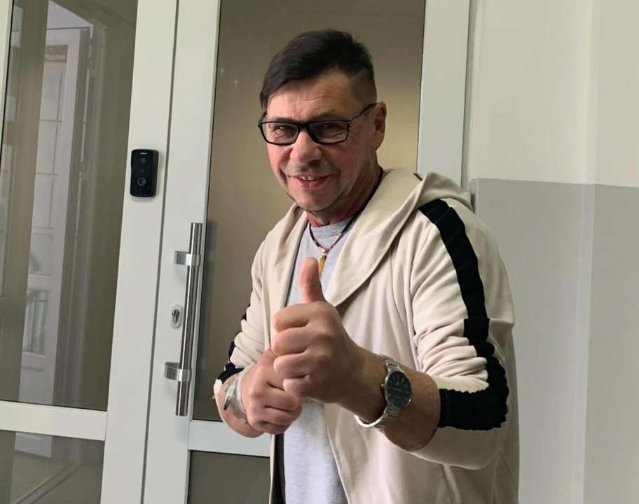 Олег Турко, відомий як Лесик / Фото: instagram.com/lesyksam Трагедія на сцені: екс-музикант гурту DZIDZIO, бореться за життя