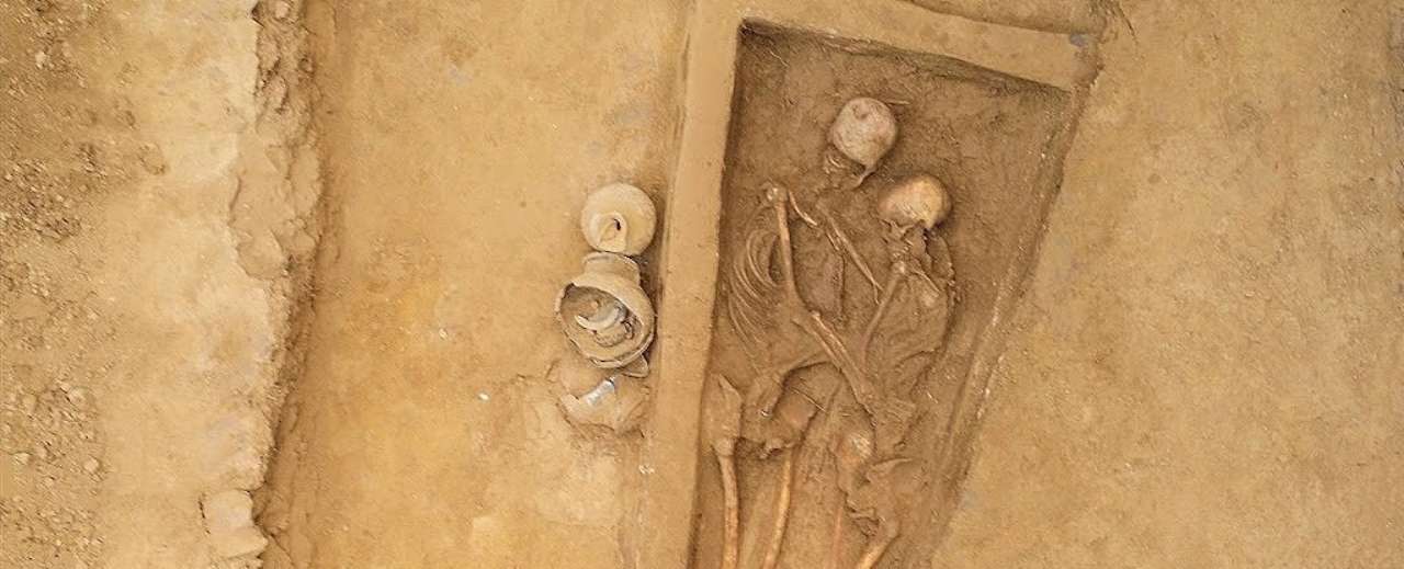 Фото: Qian Wang В Китае археологи обнаружили необычное парное захоронение