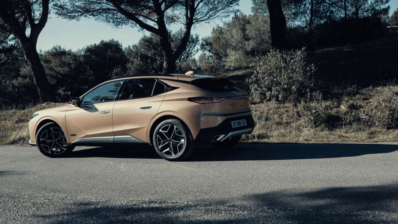 В Украине стартуют продажи нового премиального французского кроссовера/Фото: DS DS