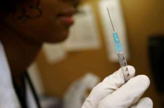 У Китаї зафіксували перший випадок зараження вірусом пташиного грипу H3N8 серед людей/Фото: Chris Hondros/Getty Images У Китаї зафіксували перший випадок пташиного грипу H3N8 серед людей: що відомо