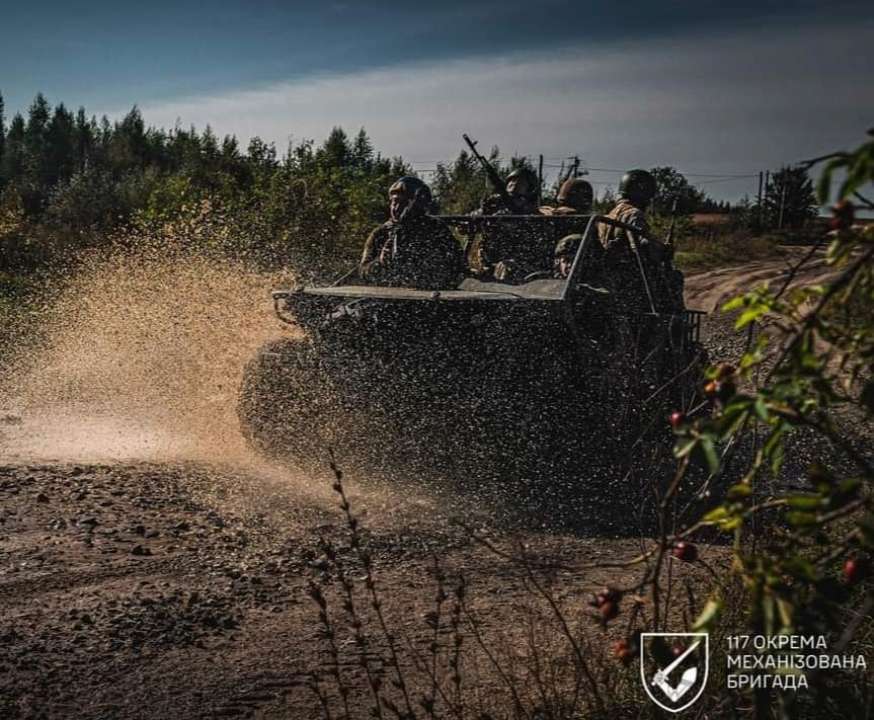 Потери противника на 4 октября Потери противника на 4 октября: за сутки армия рф осталась без 31 ББМ и 59 артсистем