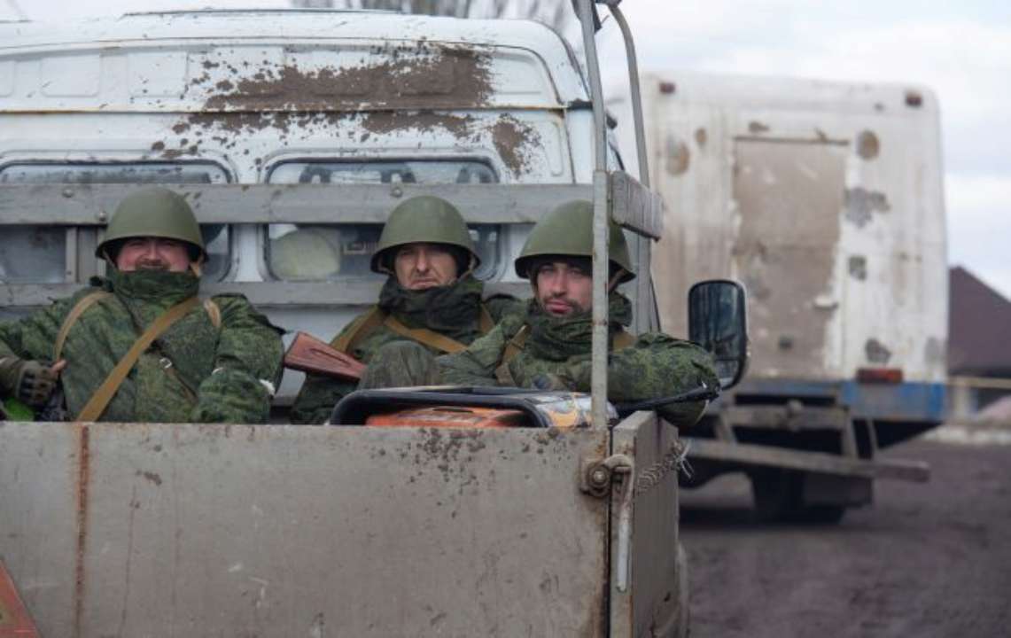 Фото: РБК-Україна Украинские десантники взяли в плен 11 россиян без единого выстрела