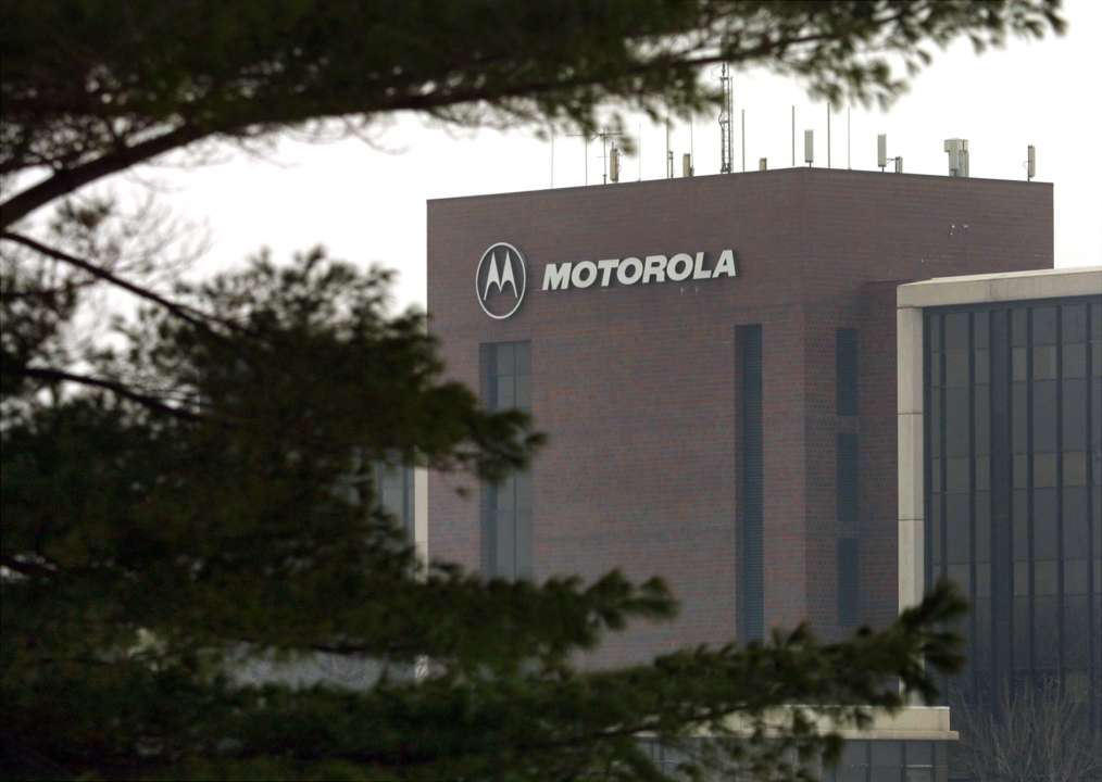 Передача енергії "в повітрі": Motorola розробляє інноваційну зарядку для смартфонів