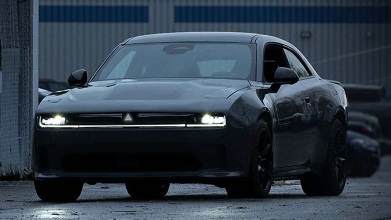 Dodge Charger Daytona SRT