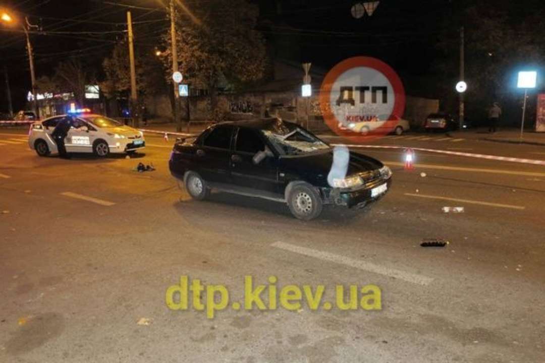 ТГ-канал dtp.kiev ДТП в Києві. Двох пішоходів збив нетверезий водій. Фото