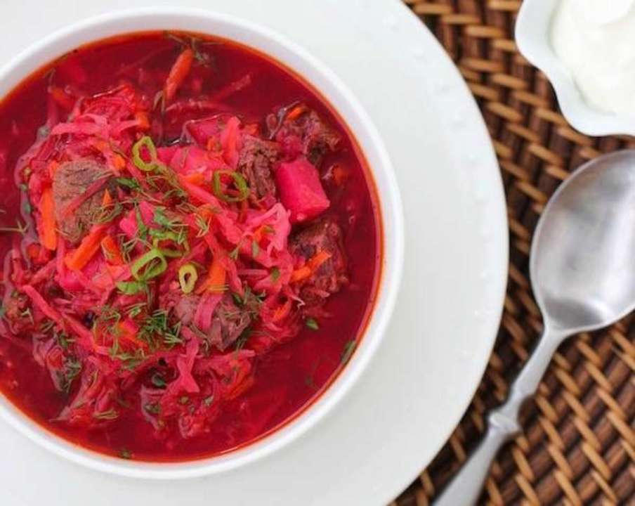 Готуємо суп із холодцю та буряків/Фото: Pinterest Зимова страва: рецепт супу із холодцю та варених буряків