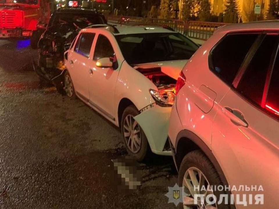 Все из-за пьяного водителя. В Киеве случилось ДТП, в котором пострадал полицейский