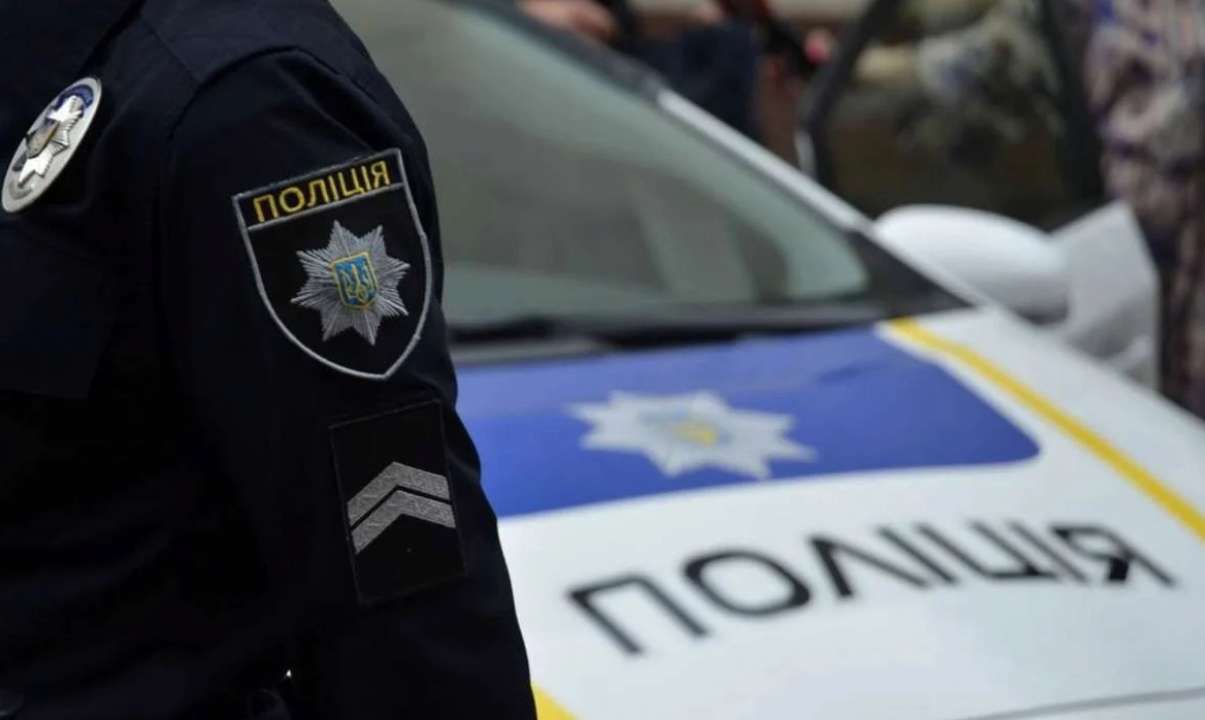 Під час поминальних днів поліцейські чергуватимуть біля кладовищ / Фото: Нацполіція Під час поминальних днів поліцейські чергуватимуть біля кладовищ / Фото: Нацполіція