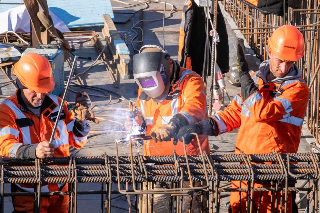 В КМДА показали, як проходять роботи на Подільському мостовому переході