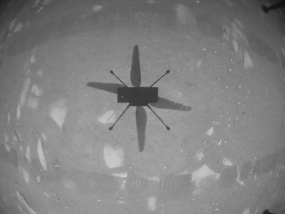 Исторический момент: вертолет NASA успешно приземлился на Марсе