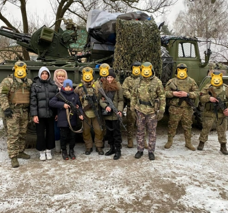 Дети из села Фастовщины наколядовали 15 тыс грн для Вооруженных Сил