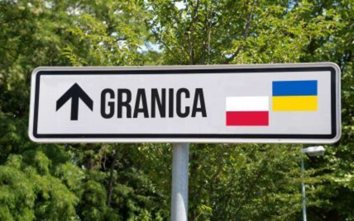 Пограничники предупреждают о возможном блокировании движения в пункте пропуска "Шегини-Медика"