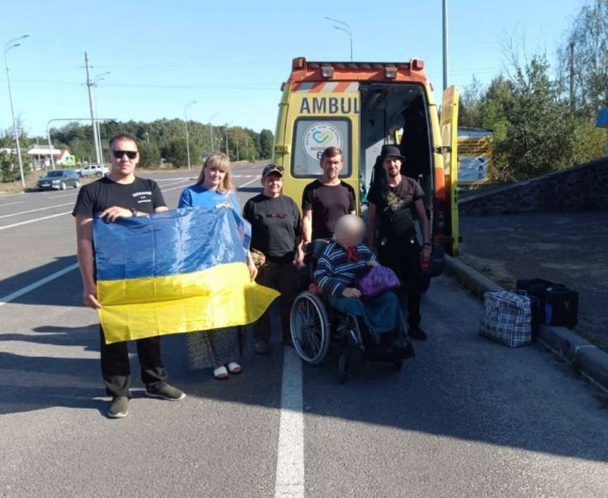 Вернули украинку на подконтрольную территорию\Фото: Дмитрий Лубинец Вернули украинку на подконтрольную территорию\Фото: Дмитрий Лубинец