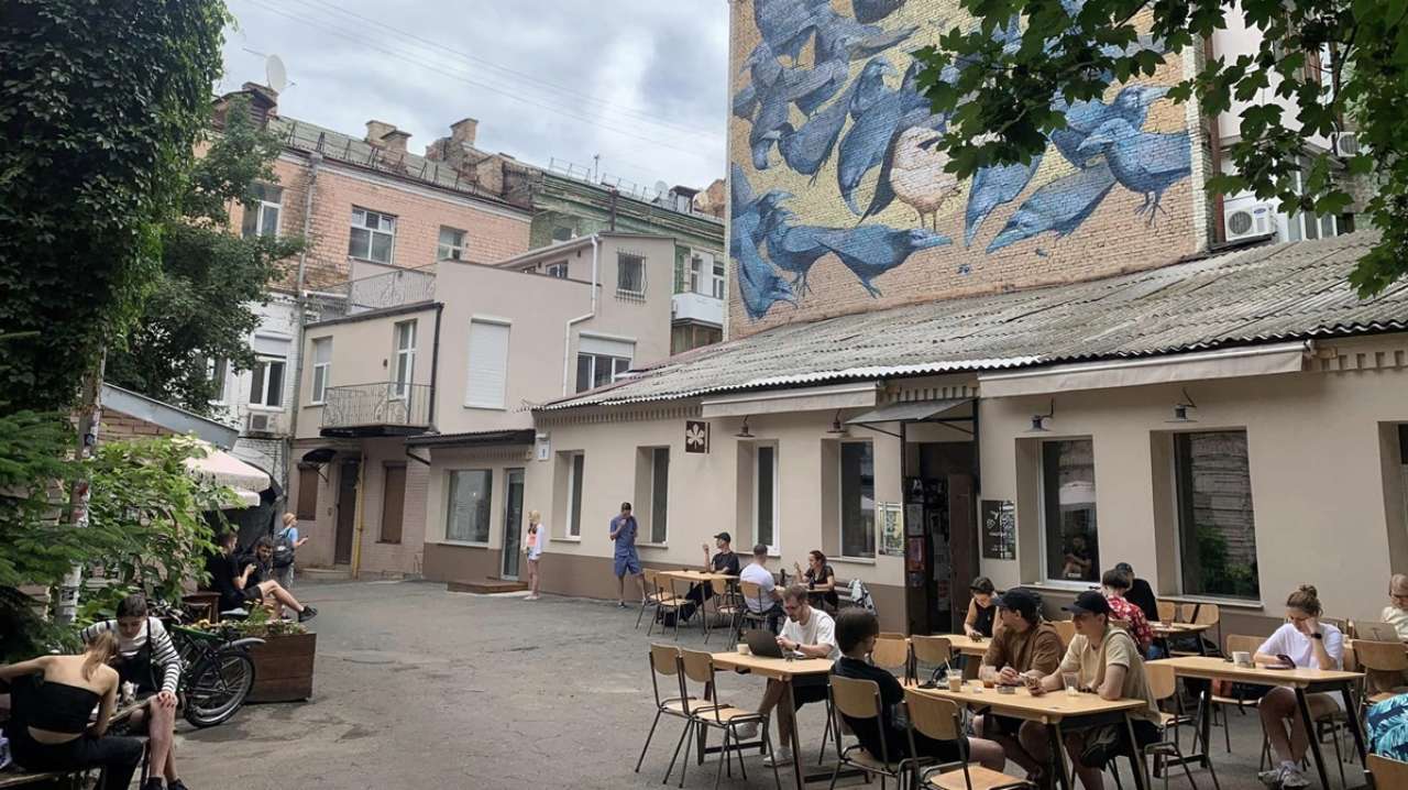 Петиція про захист від забудови "Дворика з вОронами" на Рейтарській у Києві набрала необхідні голоси