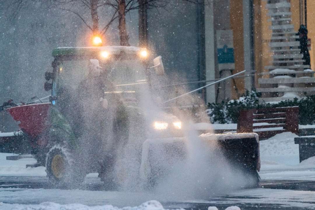 В Нью-Йорке аэропорты приостановили работу